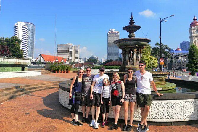 KL Butterfly Park Admission with Kuala Lumpur Famous Landmarks - Hotel pickup in an air-conditioned minivan (and why it matters)