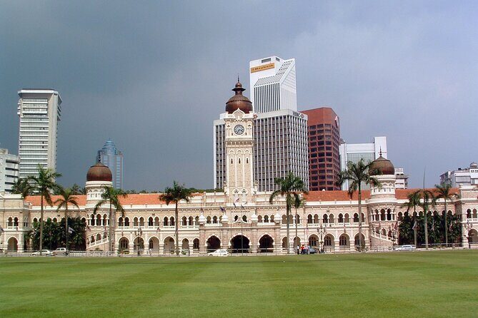 Kuala Lumpur Airport Transit Tour - Jamek Mosque, Parliament area, and the older city layer