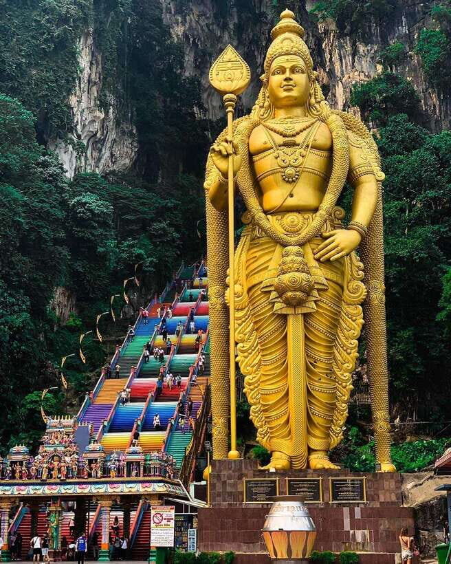 Kuala Lumpur : Batu Caves Private Tour - 210 minutes on the ground: temple time plus batik craft