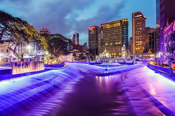 Kuala Lumpur by Night: Cultural Sights, City Lights & Local Vibes - Chinatown at night: market browsing and hawker culture