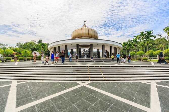 Kuala Lumpur City Highlights Group Tour - Is $36 a smart deal for a KL highlights tour?