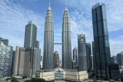 Kuala Lumpur City Tour with Petronas Twin Tower Admission Ticket - National Mosque in a quick 15-minute window