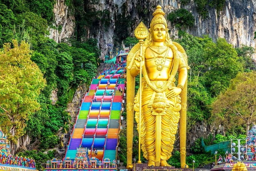 Kuala Lumpur Country and Batu Caves Tour - From KLCC Pickup to Real-World Craft Stops