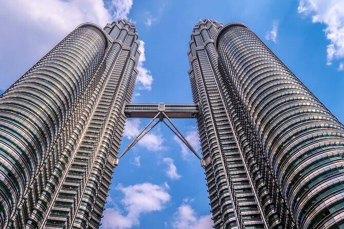 Kuala Lumpur International Airport Layover Tour - Why a Kuala Lumpur layover tour beats grabbing a taxi
