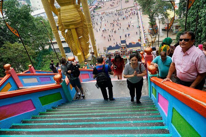 Kuala Lumpur Private Tour to Batu Caves Hotsprings And Waterfalls - Pickup, private transport, and why the guide matters