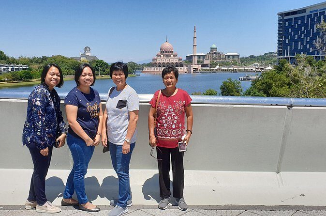 Kuala Lumpur Sightseeing - Museum choices in KL: National Museum vs Textile and Islamic museums