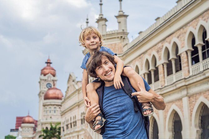 Private Day Kuala Lumpur Photographic Tour With Petronas Twin Tower & Batu Caves - Photography-first Kuala Lumpur: what the 6 hours really feels like