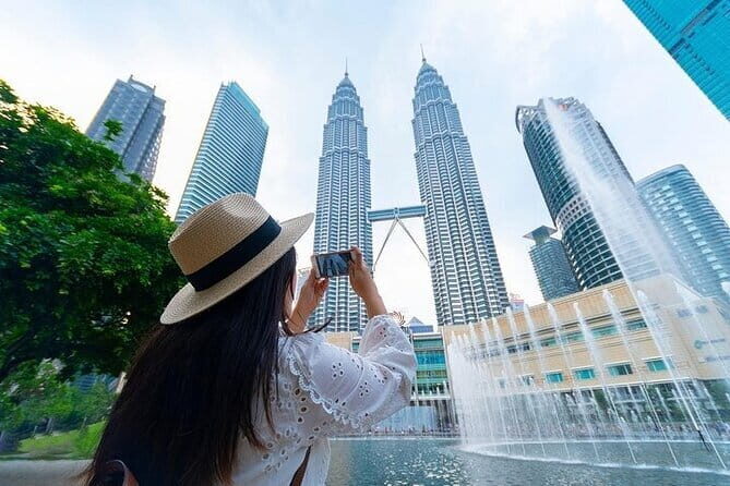 Private Kuala Lumpur City Tour : Petronas Twin Tower & Batu Caves - Key points that make this tour worth your time