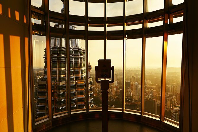 Private Kuala Lumpur City Tour With Petronas Tower & Local Dinner - Practical tips to get the best out of this exact route