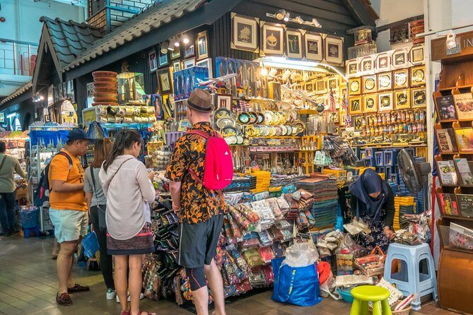Private Kuala Lumpur Night Market And Food Tour - Jalan Masjid India: a market lane for hawker food and drinks