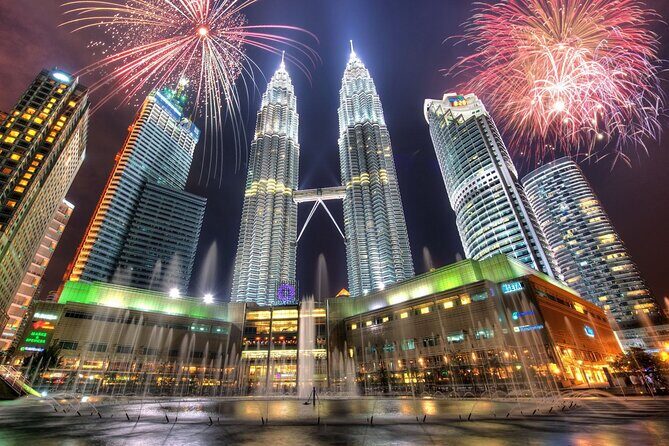 Sky-High Dining Experience at the Iconic Petronas Twin Towers - Key Things to Know Before You Go